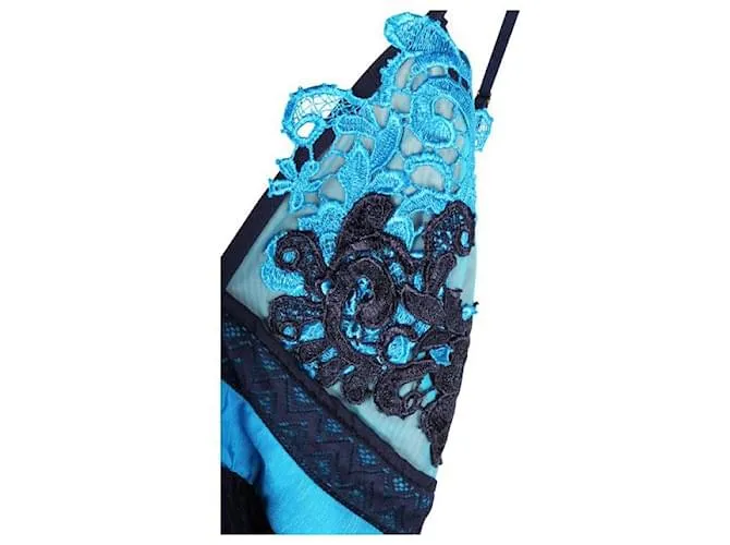 Autre Marque DISEÑADOR CONTEMPORÁNEO Vestido de encaje sin espalda Azul marino 