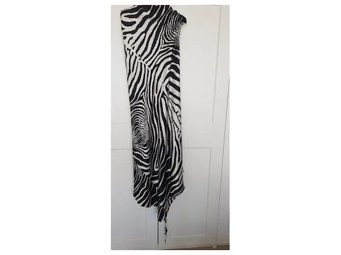 Autre Marque Vestido largo con escote pronunciado en la espalda Estampado de cebra 