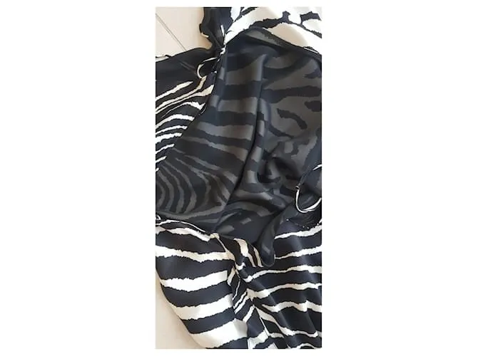 Autre Marque Vestido largo con escote pronunciado en la espalda Estampado de cebra 