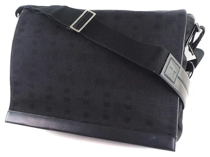 Bally Excesivamente Negro 