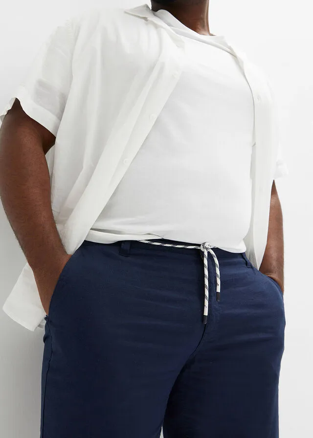 Bermuda estilo chino con lino, cordón y corte regular Azul marino