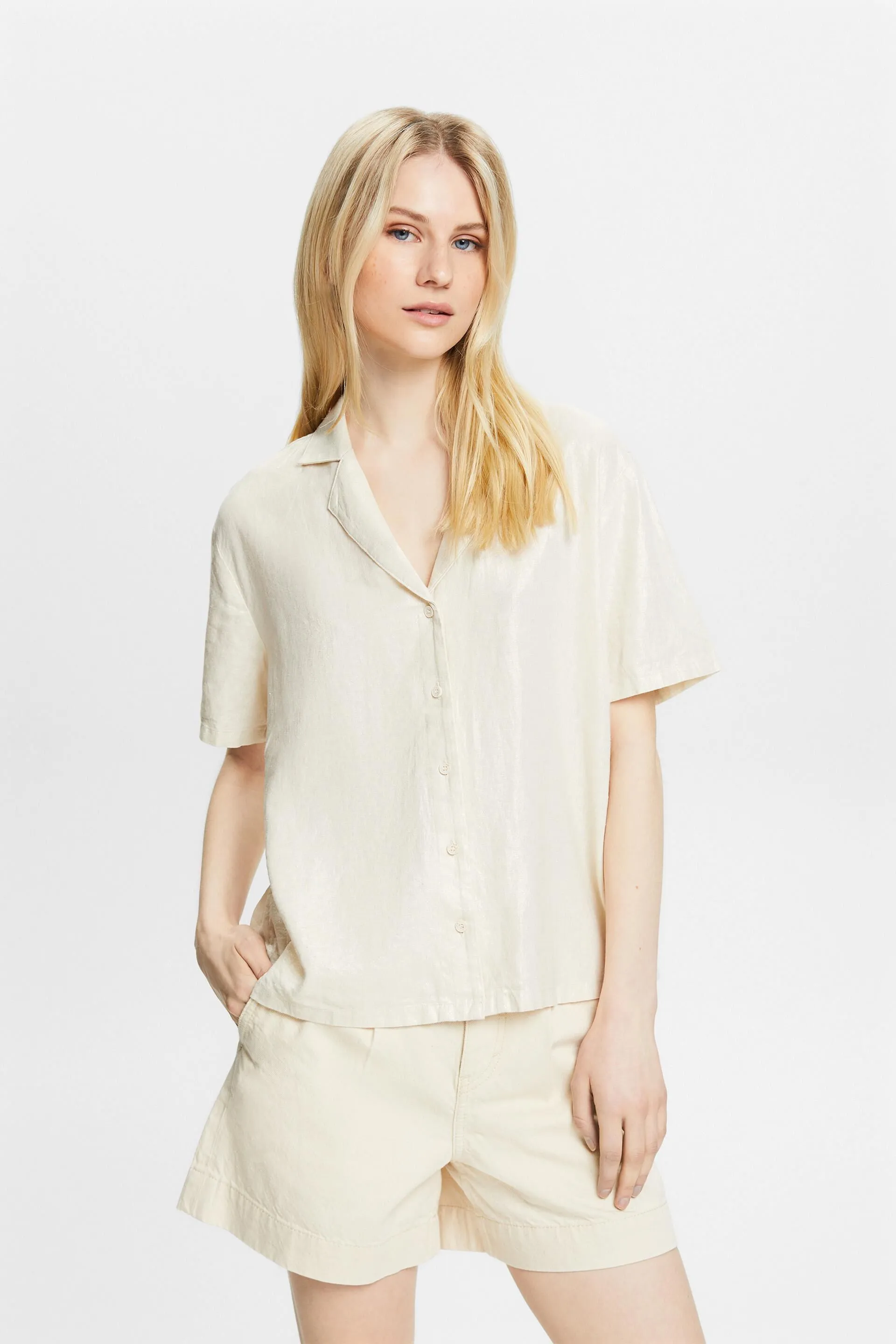 Blusa con cuello cubano