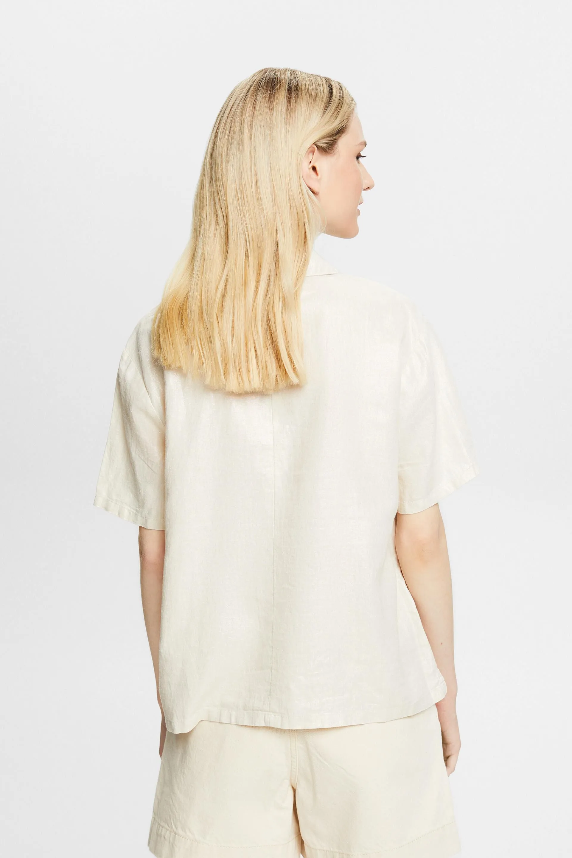 Blusa con cuello cubano
