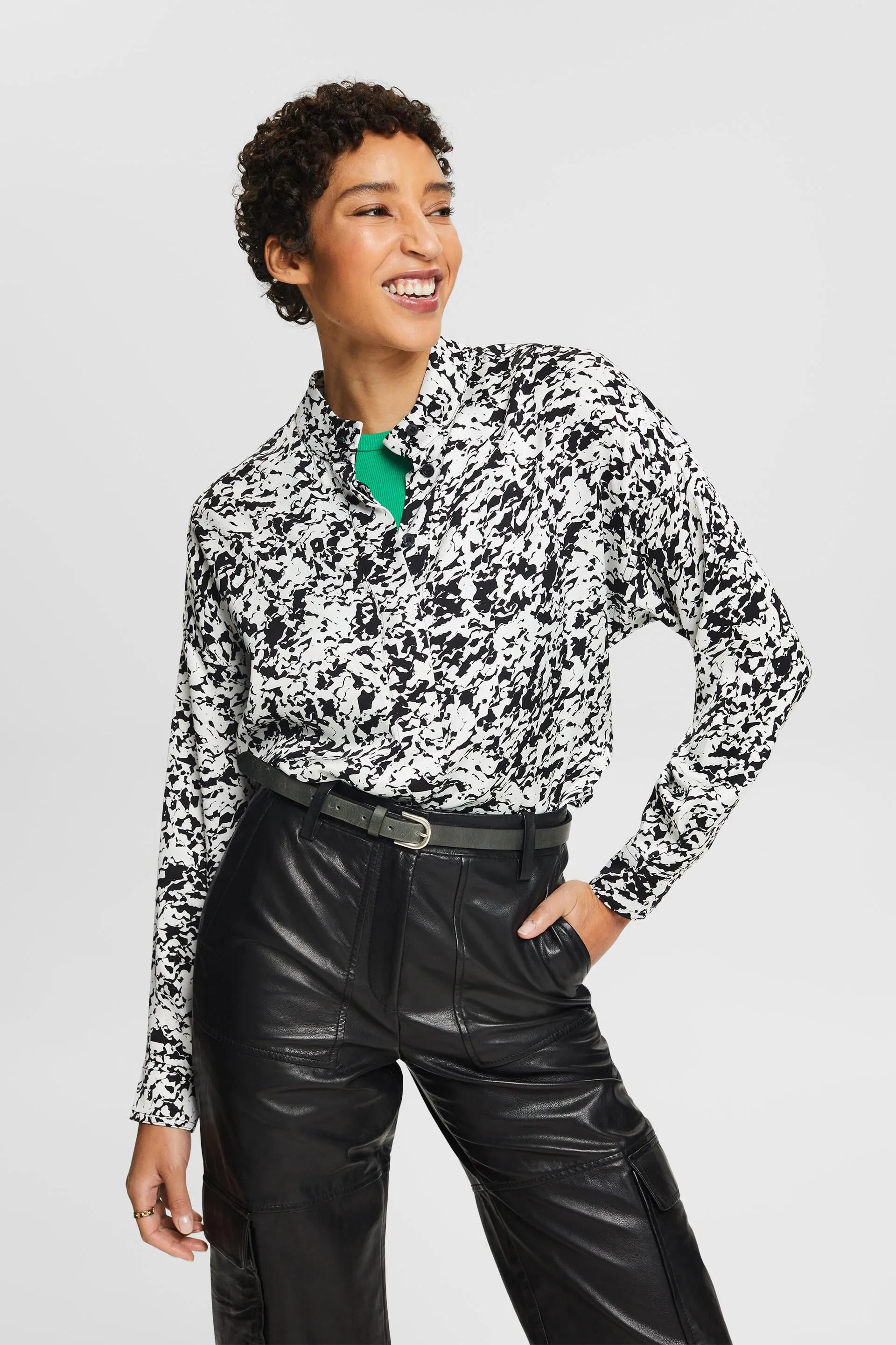 Blusa de satén con estampado