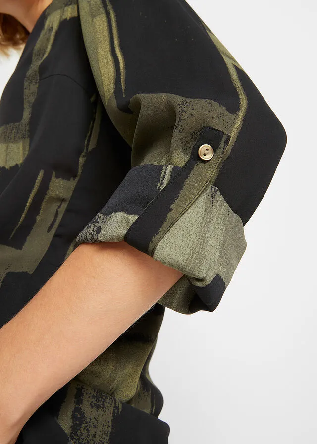BLUSA LARGA CON ESTAMPADO NEGROVERDE OLIVA