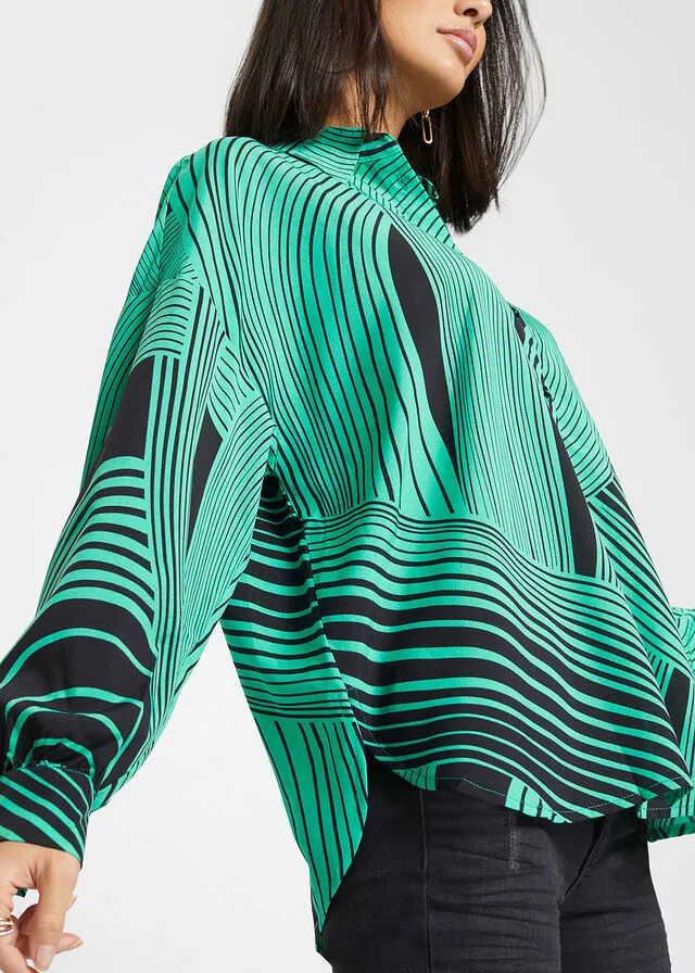 BLUSA VERDENEGRO CON ESTAMPADO GRáFICO