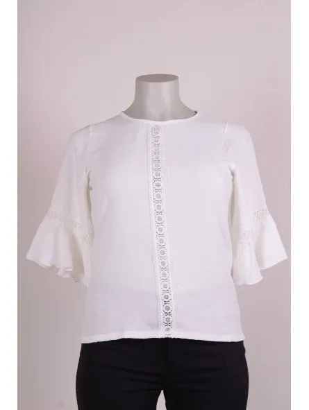 Blusón blanco detalle puntilla