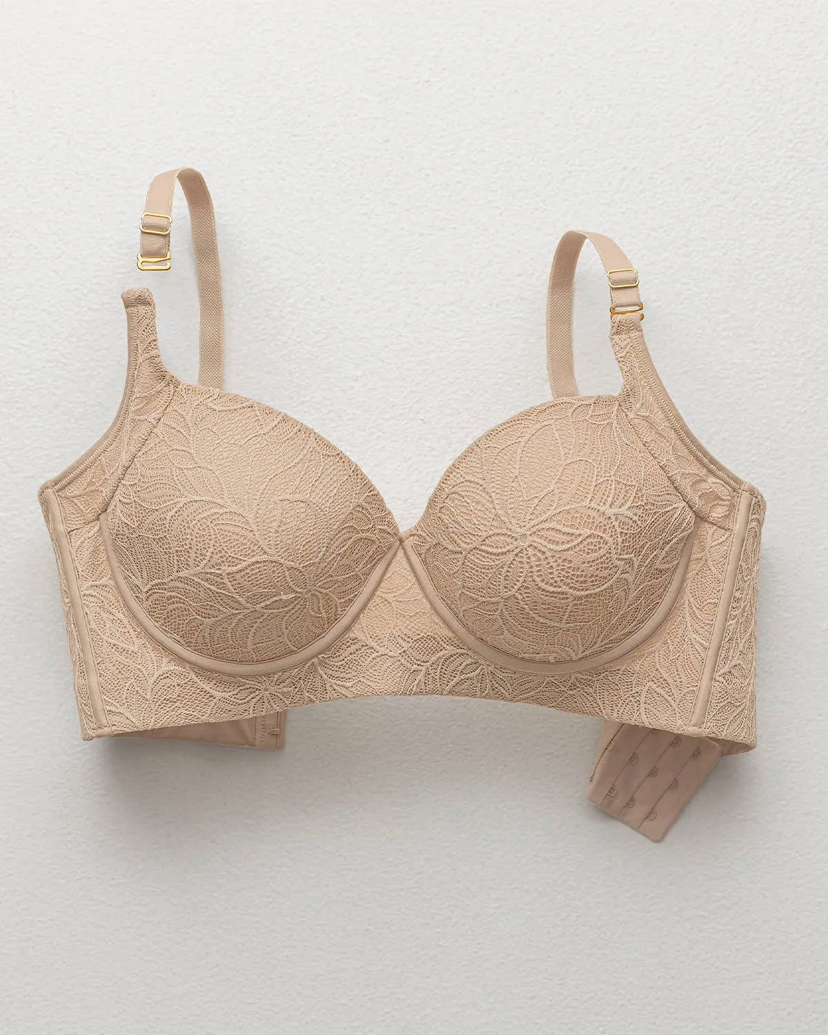Brasier de realce suave y cubrimiento alto en sisa y espalda Cover bra en encaje