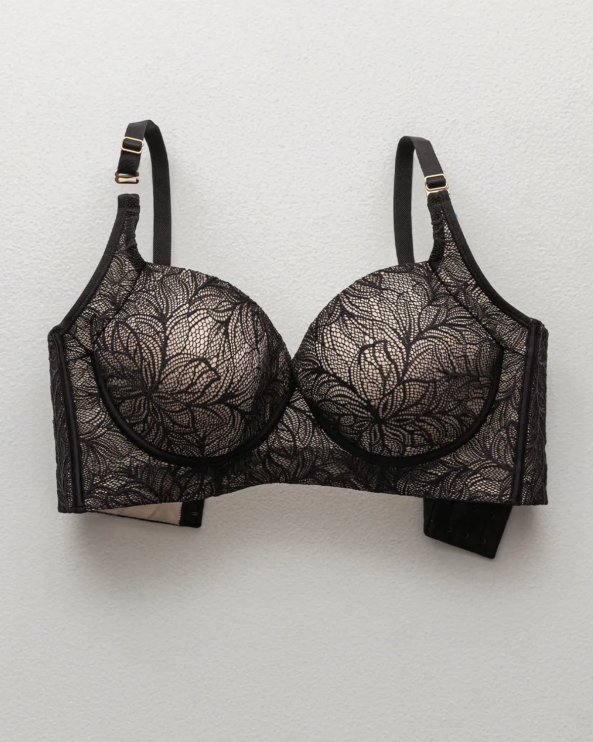 Brasier de realce suave y cubrimiento alto en sisa y espalda Cover bra en encaje