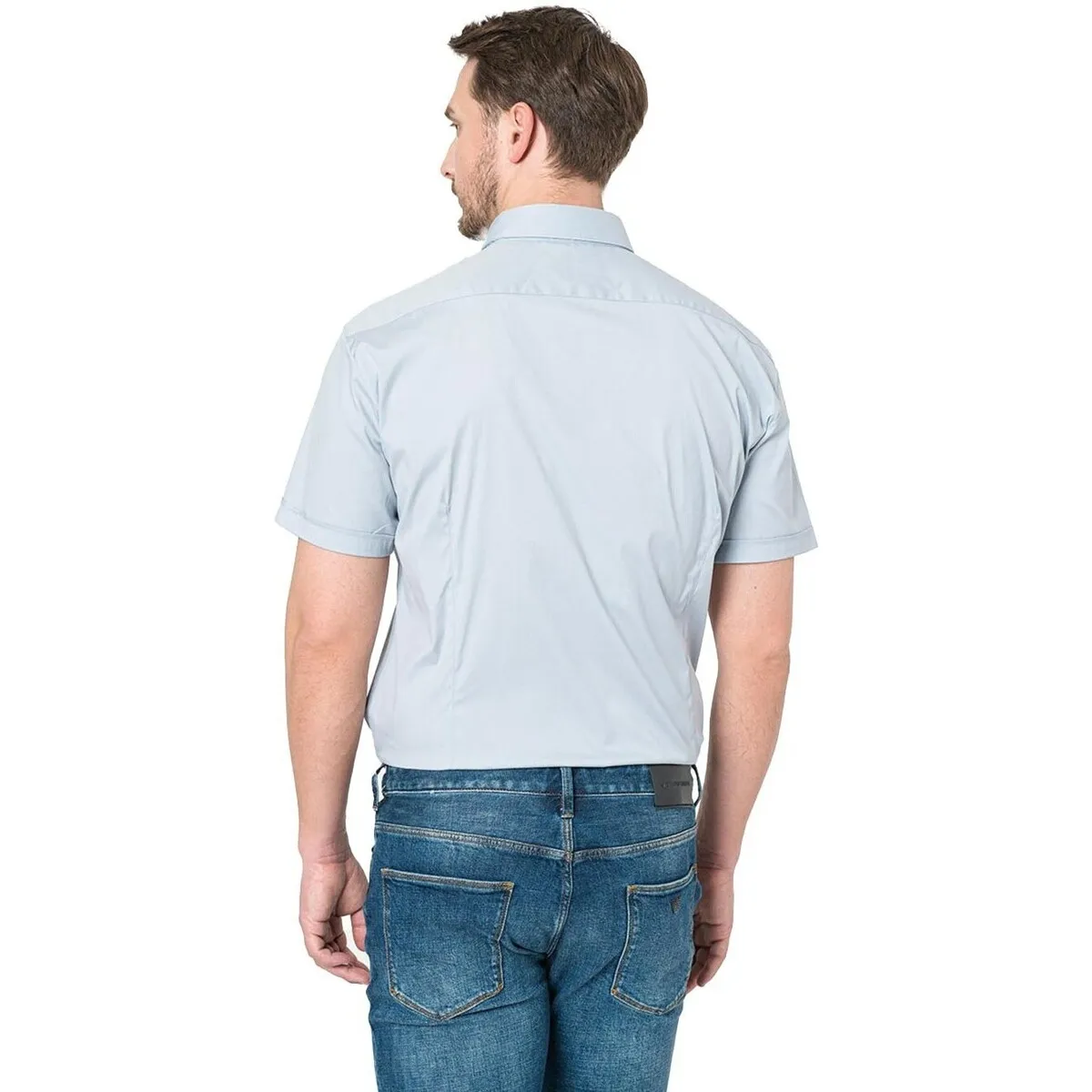  CAMISA BáSICA CON LOGOTIPO