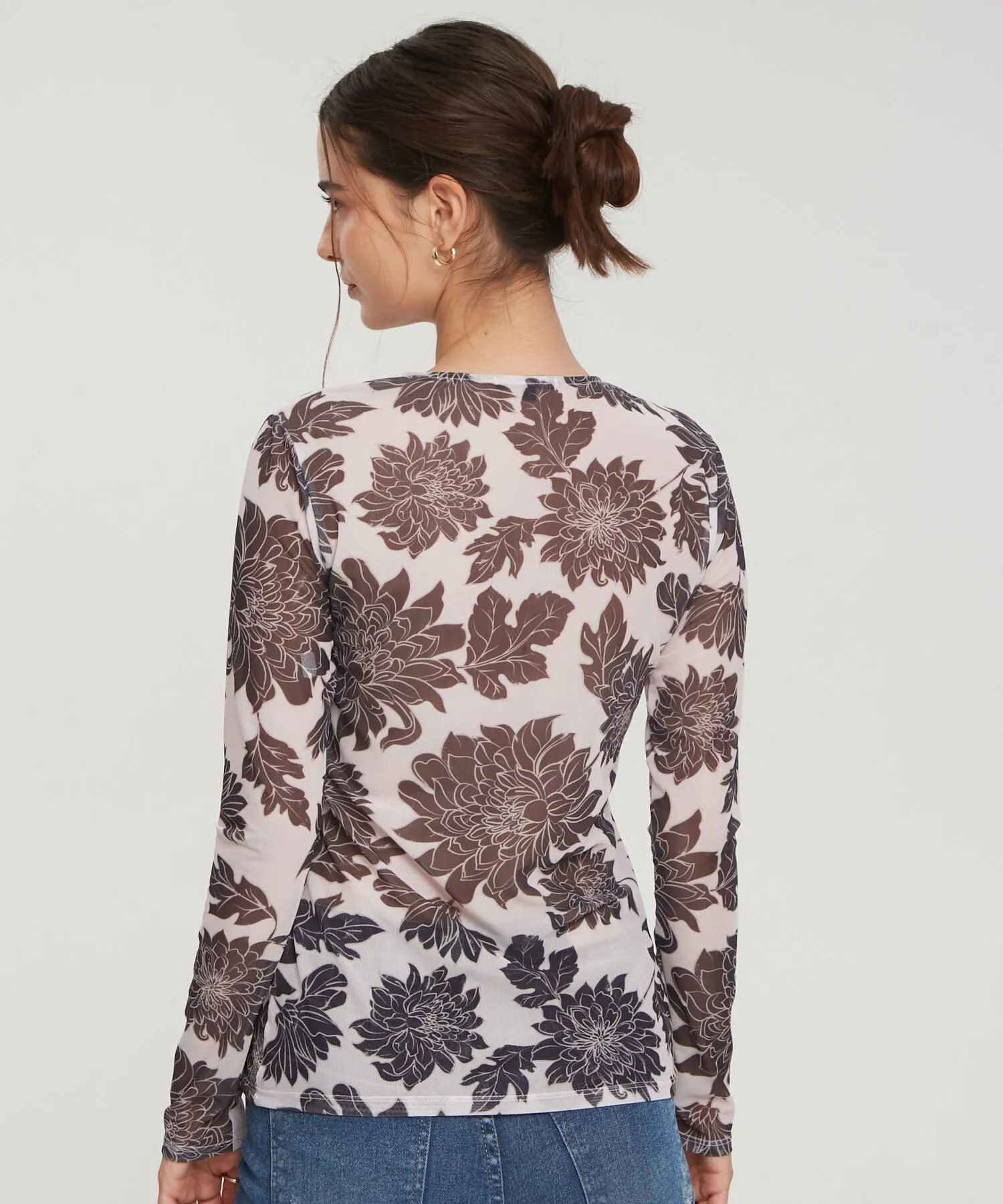 CAMISETA CON ESTAMPADO FLORAL