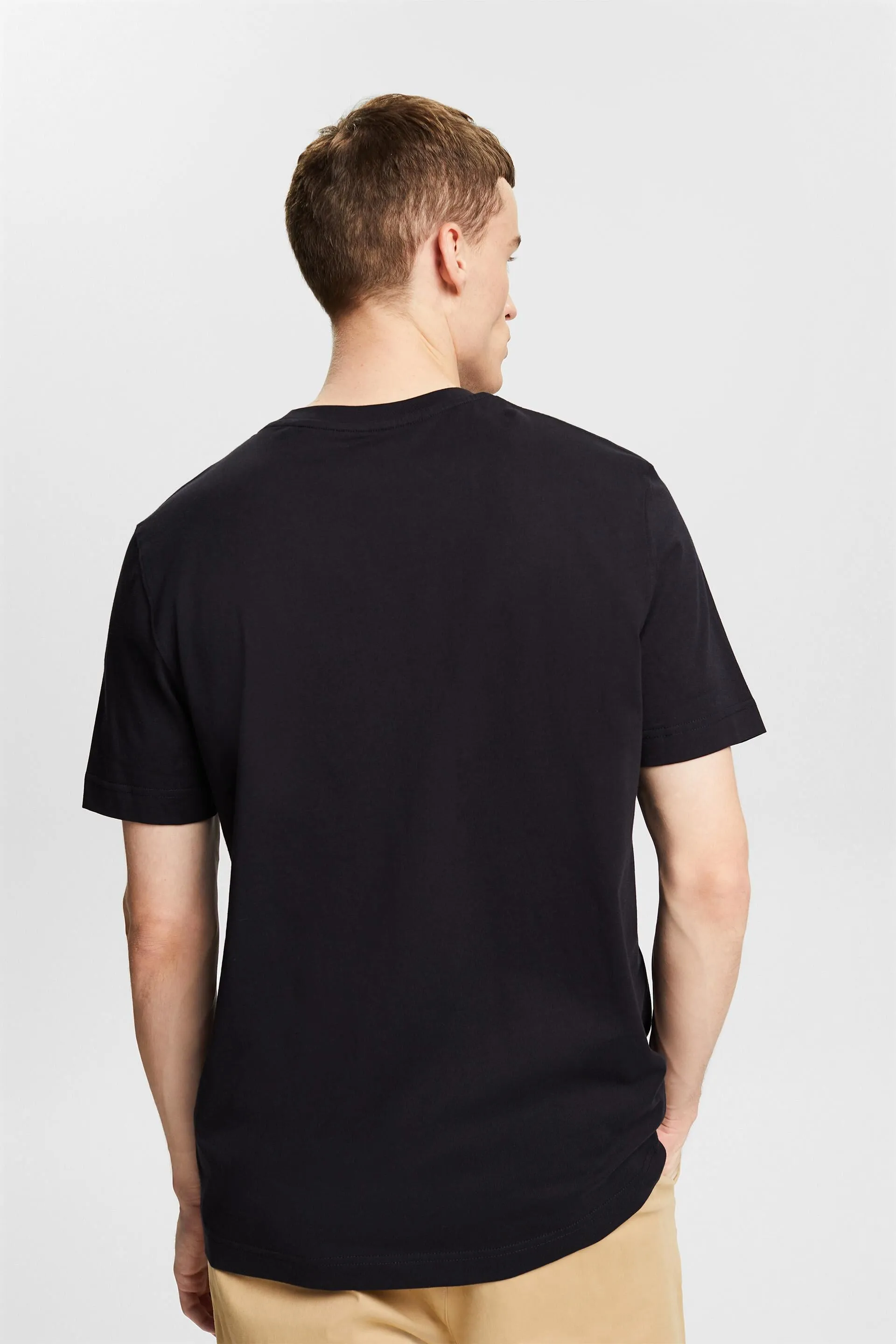 Camiseta con estampado geométrico