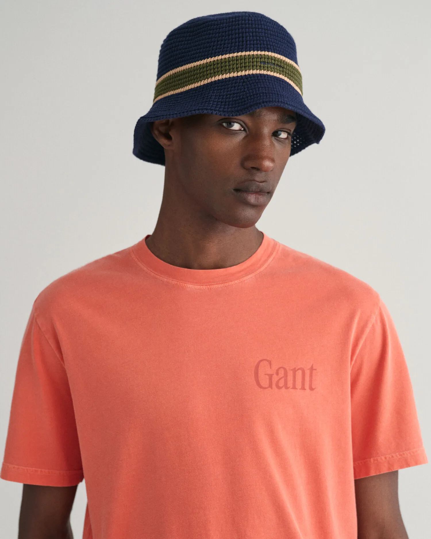 Camiseta con estampado gráfico Sunfaded