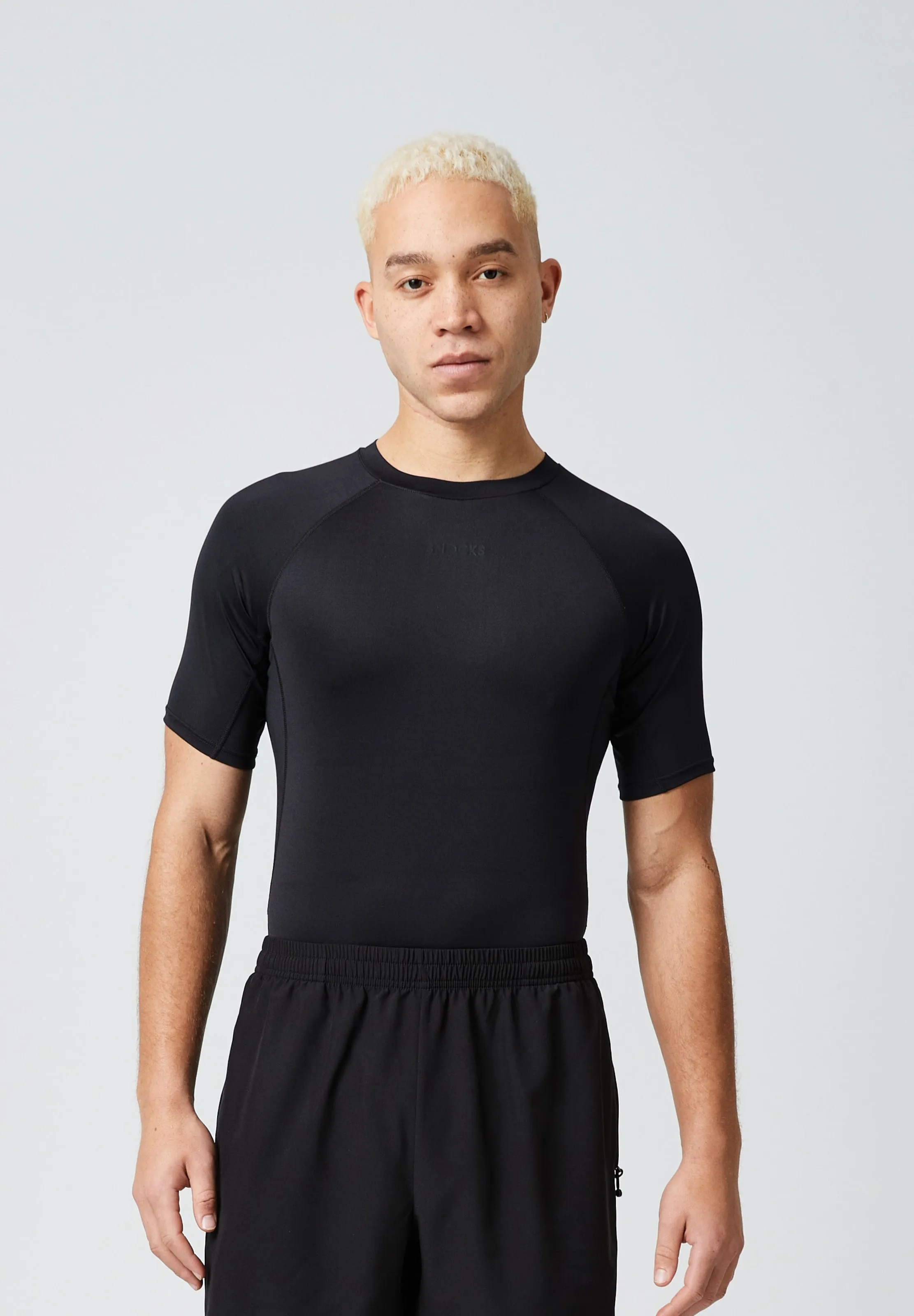 Camiseta funcional SNOCKS en Negro