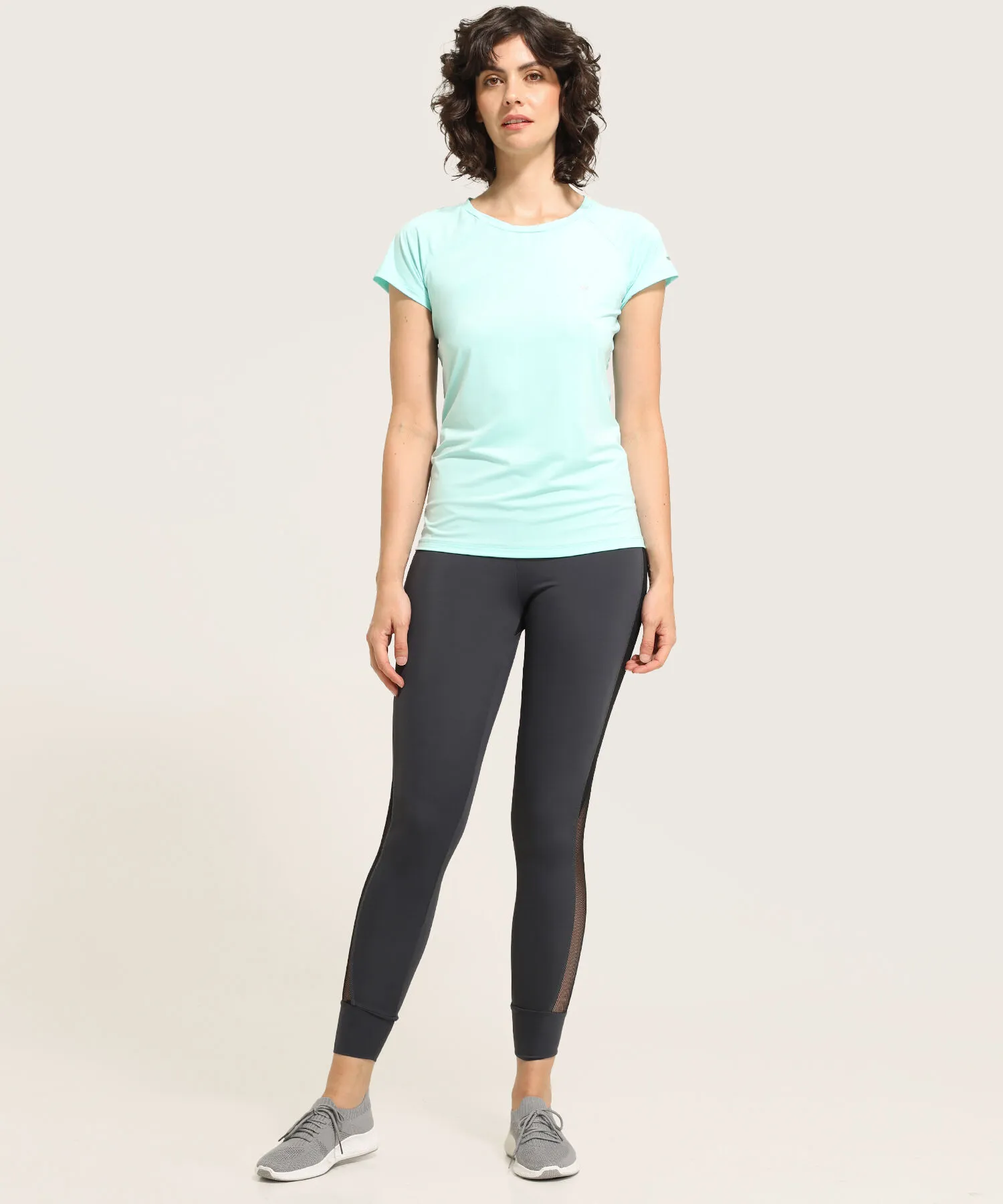 CAMISETA PARA MUJER, CUELLO EN V, MANGA CORTA, TEJIDO TIPO MALLA EN ESPALDA