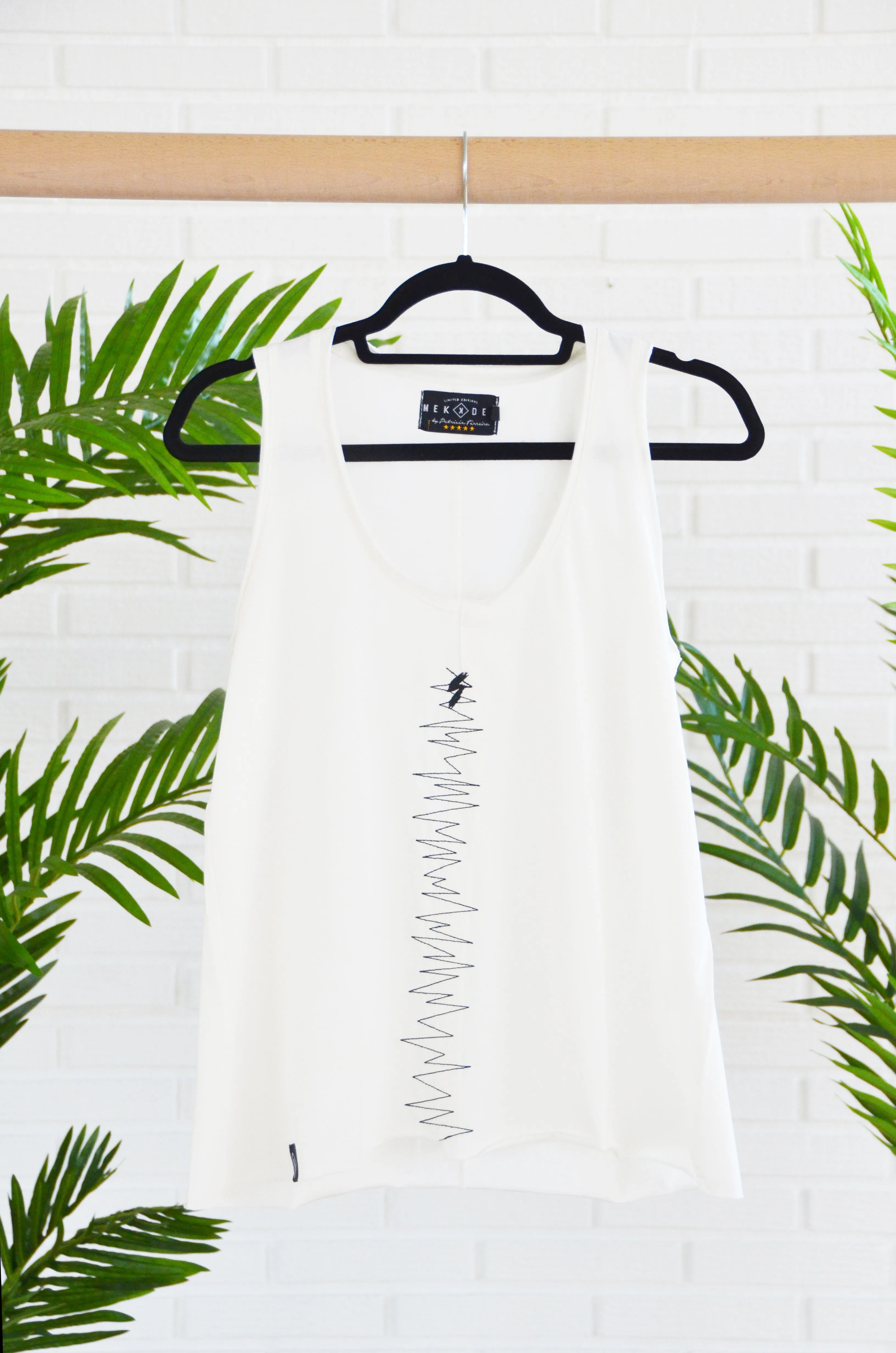 Camiseta tirantes Z & rayo crudo
