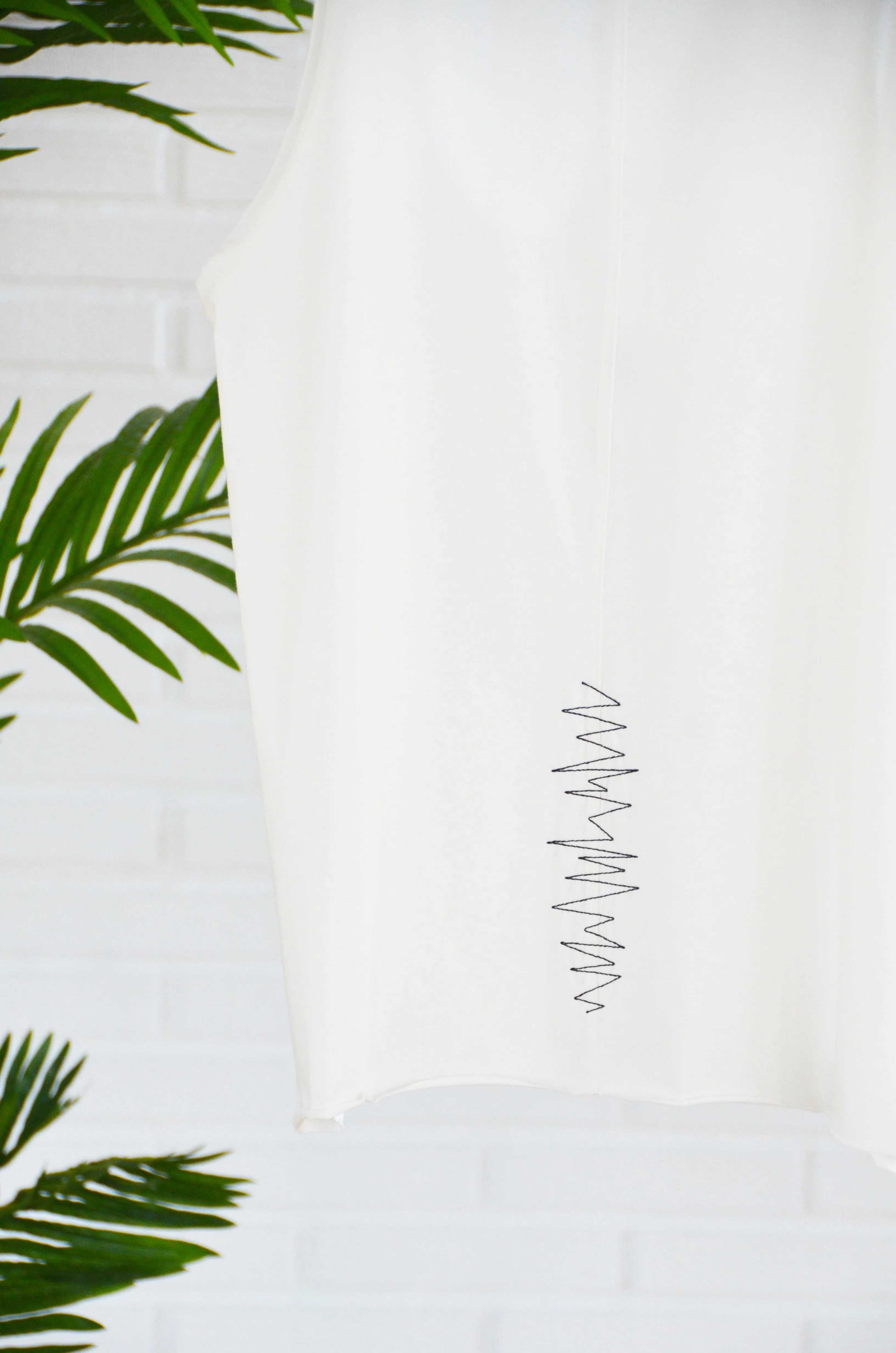 Camiseta tirantes Z & rayo crudo