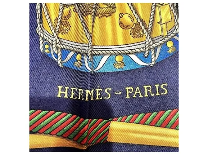 Carré 90 de Hermès Azul marino 