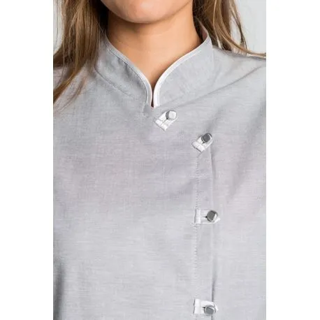 Chaqueta gris con trevillas