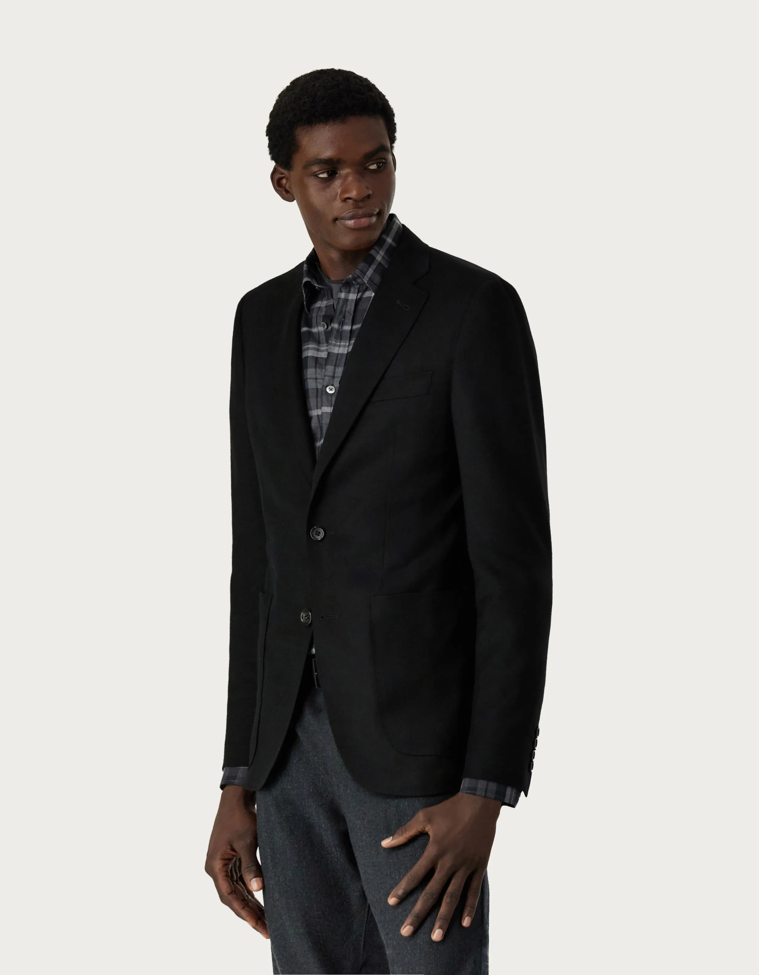 Chaqueta Kei en lana Impeccabile negra 