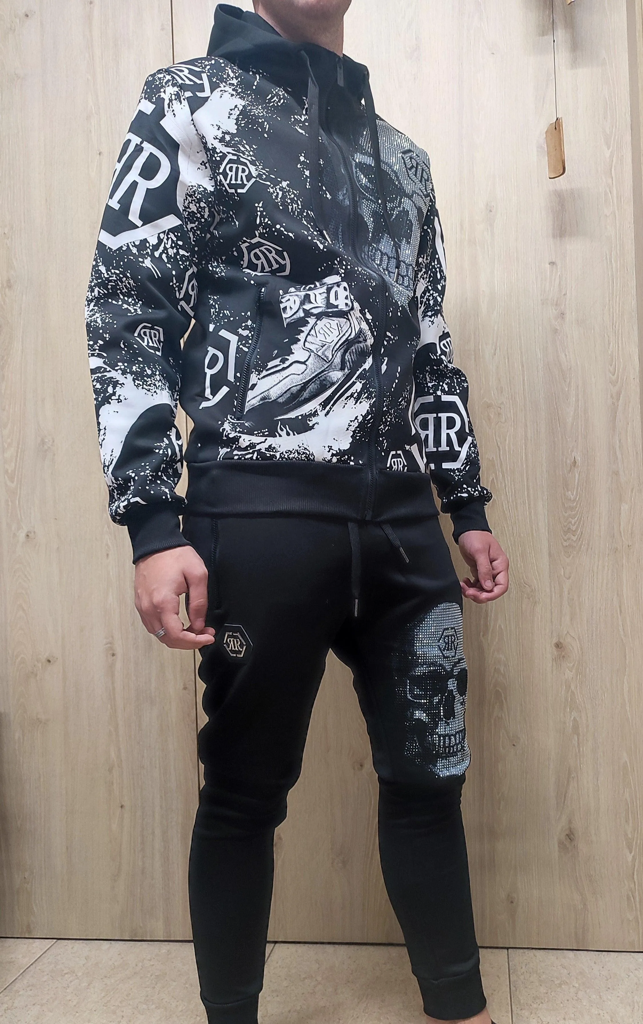 Chándal Silk Skim con piedras brillantes negro