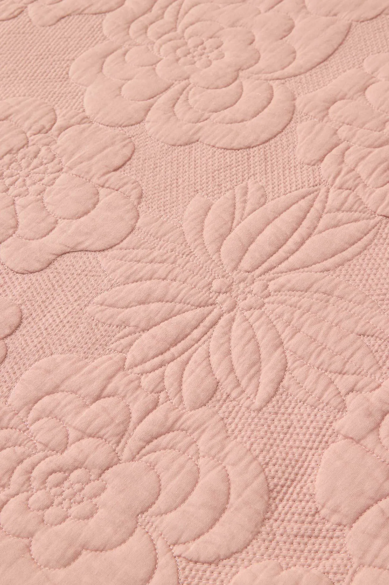 Colcha bordado floral