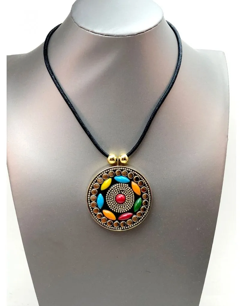 COLGANTES ORIGINALES ESTILO ETNICO PARA TUS LOOKS VERANIEGOS