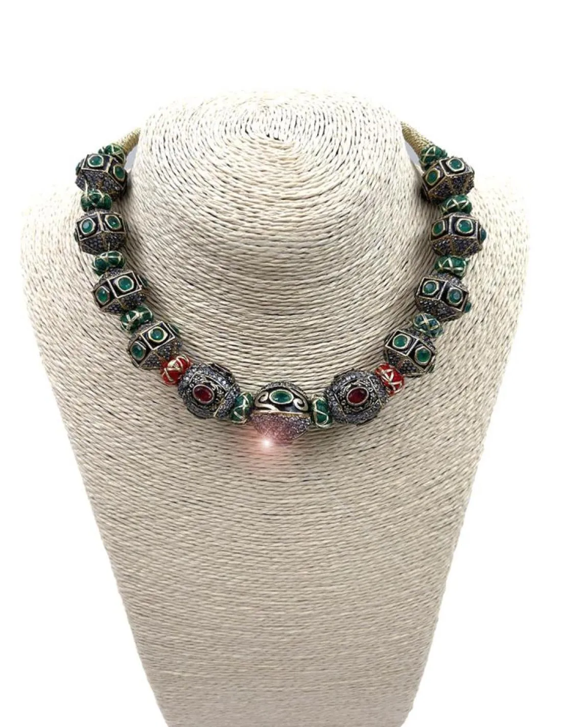 COLLARES CORTOS MUJER JOYERIA INDIA TRADICIONAL CON PIEDRA JADE Y GRANATE