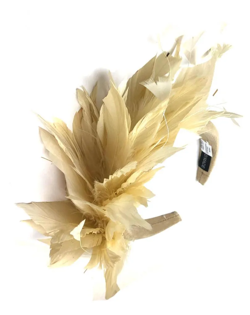 DIADEMAS BEIGE CON PLUMAS PARA SER LA INVITADA PERFECTA
