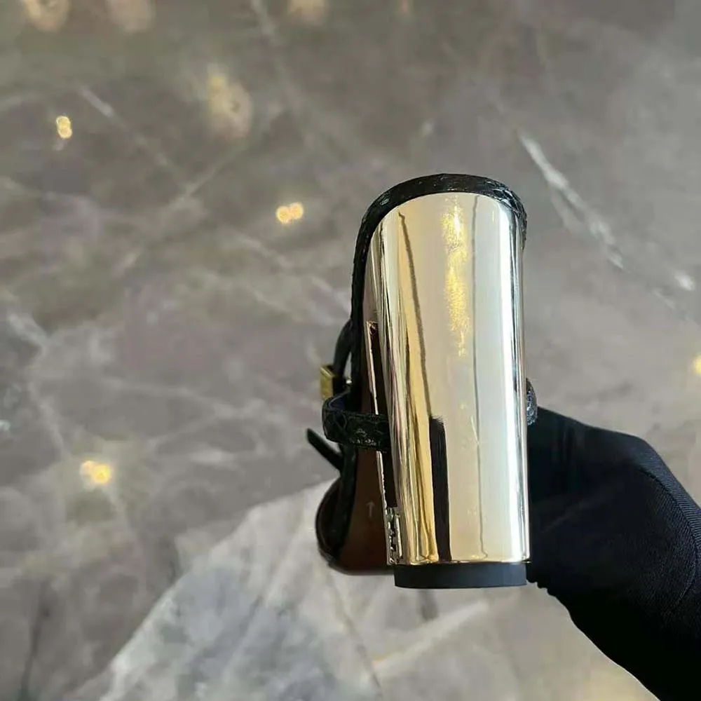 Fendi Mujer Sandalias De Tacón Alto Delfina Karung Negro