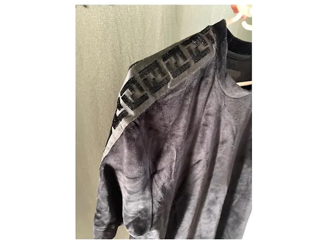 Fendi tees Negro 