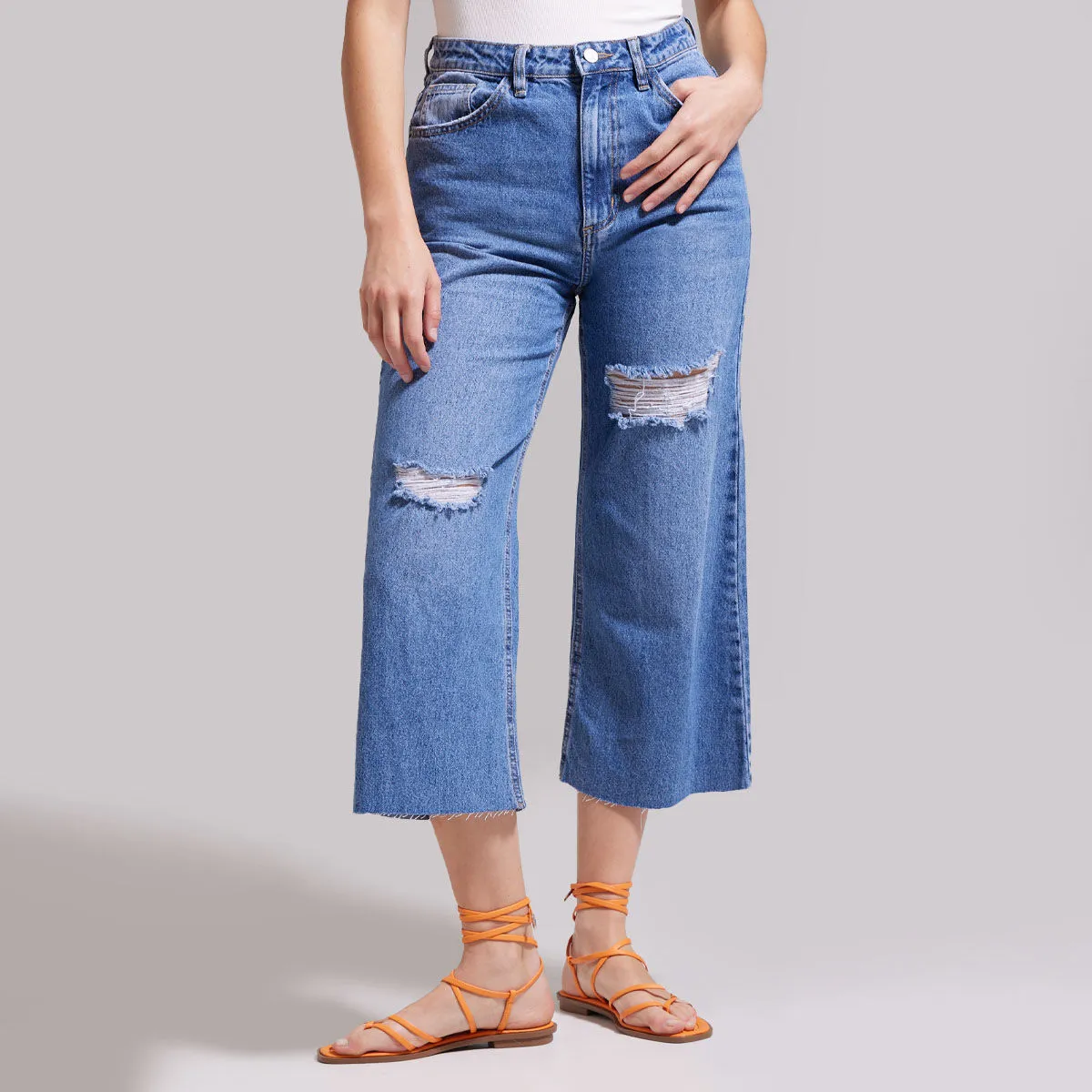 Jean Tipo Culotte Con Rotos