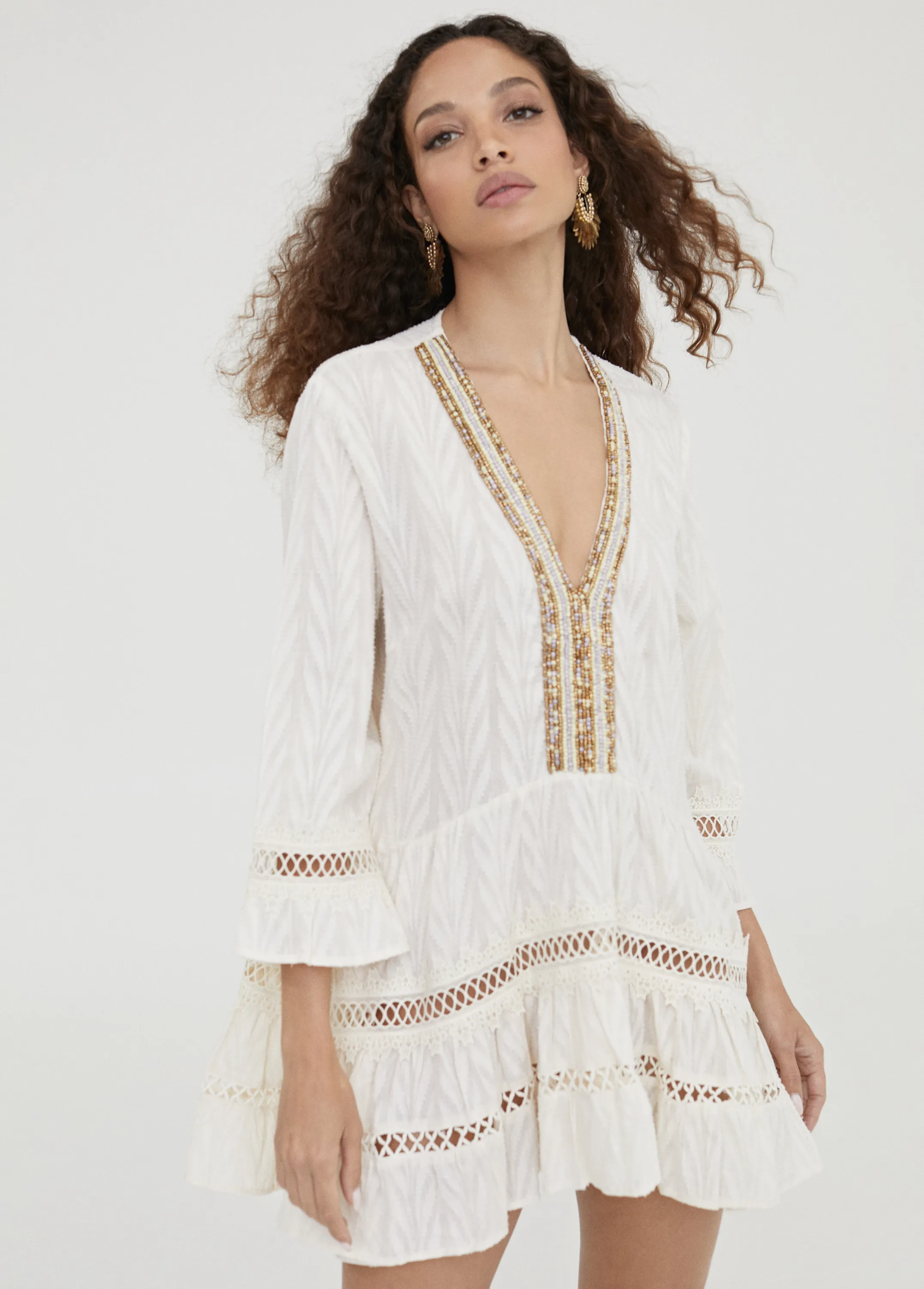 Kurta corta ml detalle en cuello Lola Casademunt