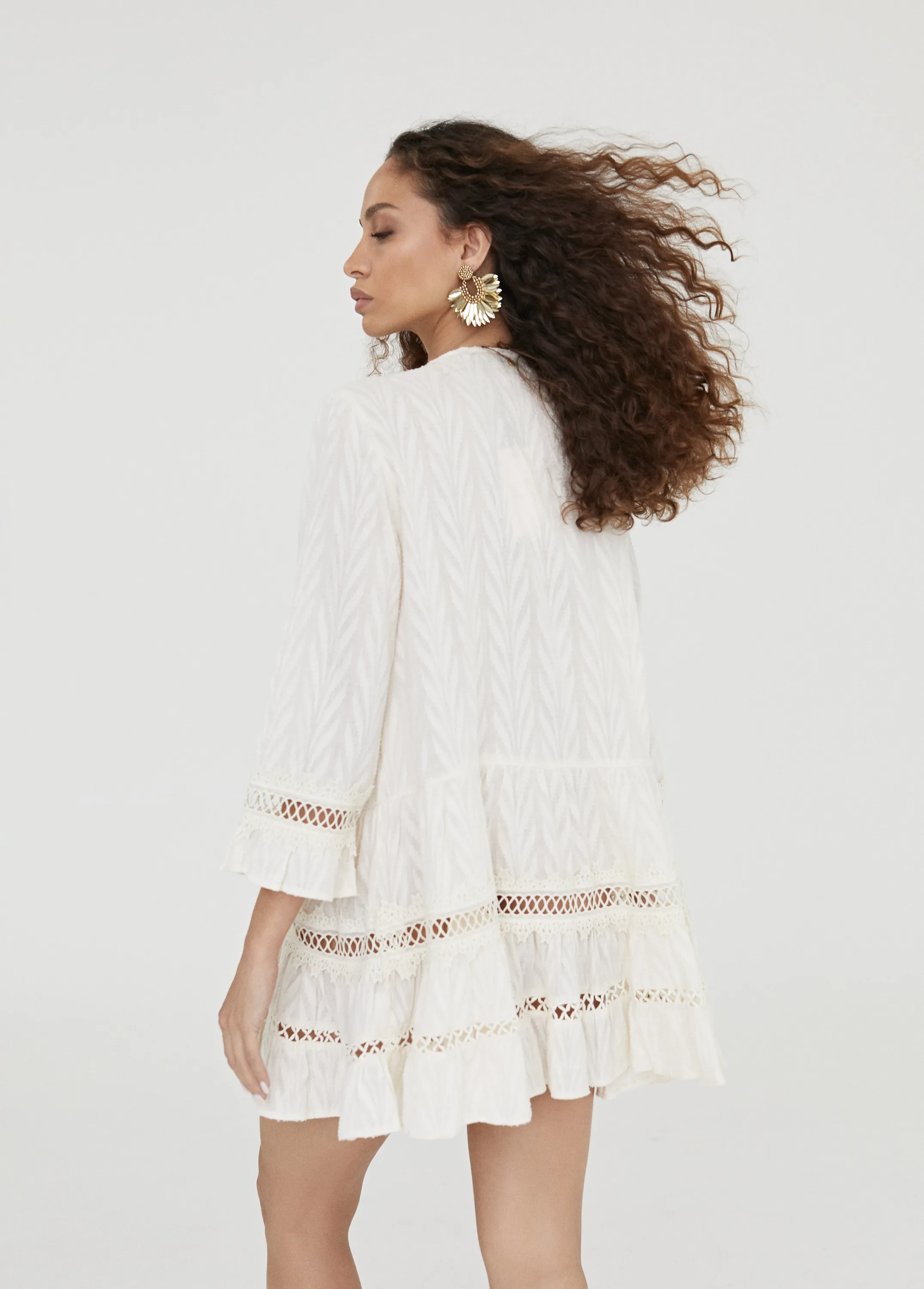 Kurta corta ml detalle en cuello Lola Casademunt