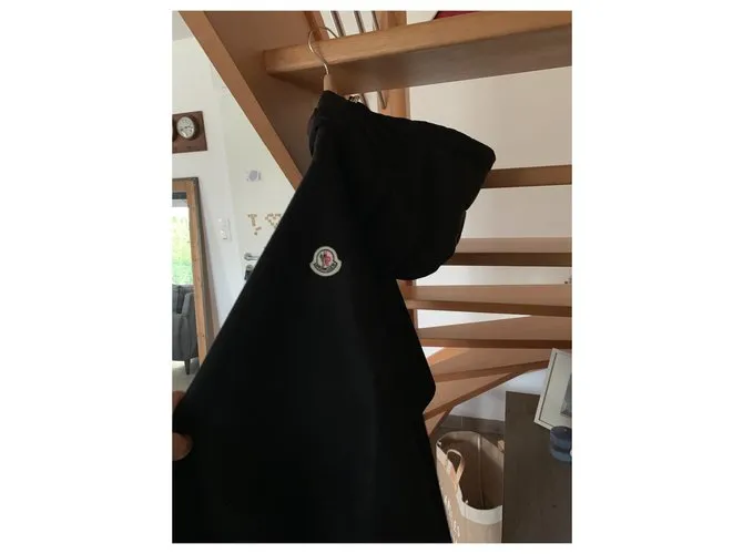 Moncler capa Negro 