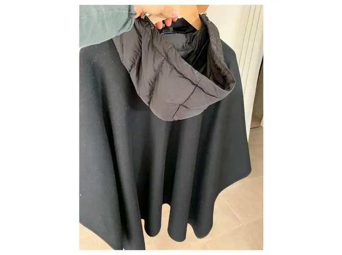 Moncler capa Negro 