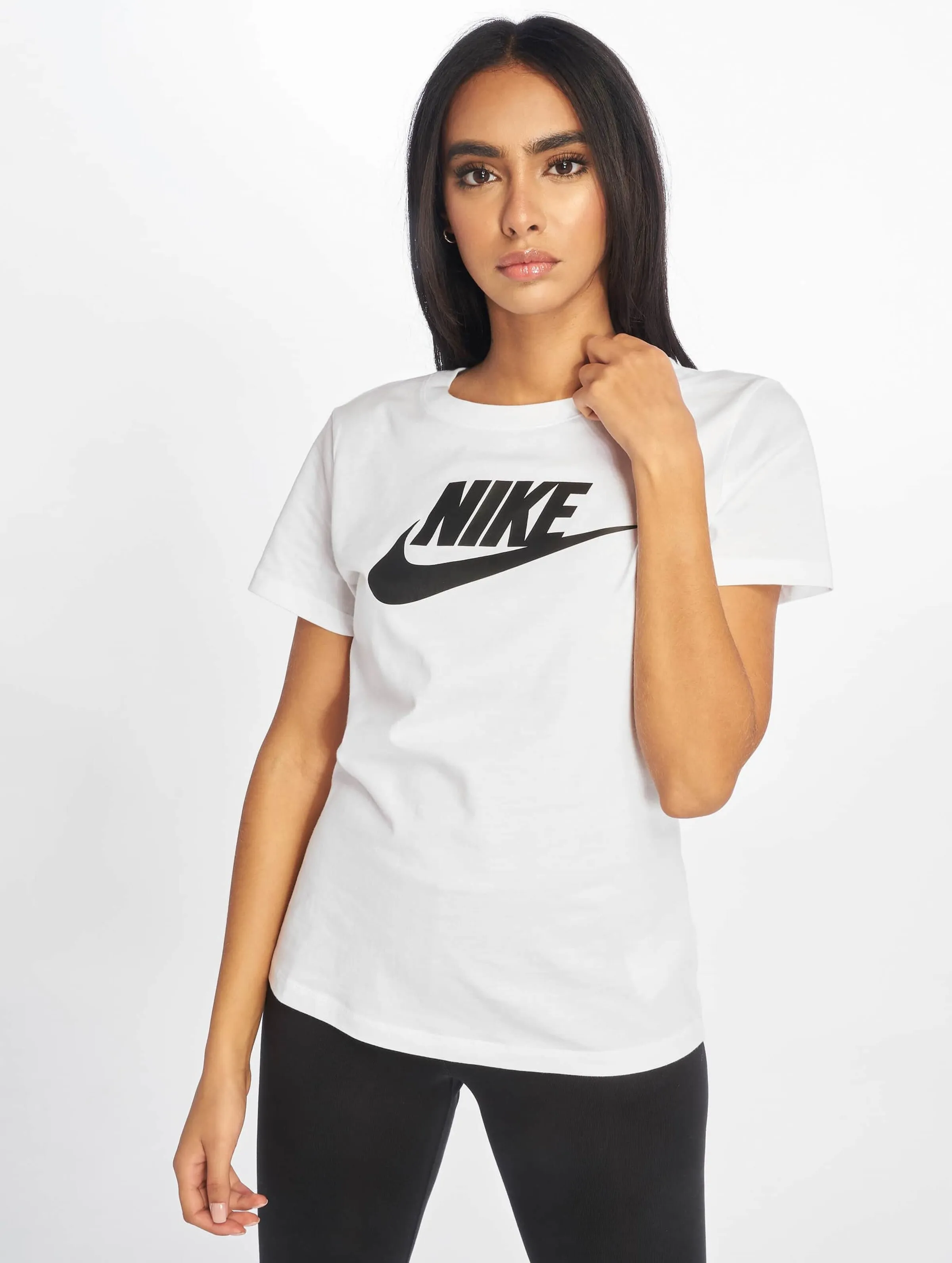 Nike Essential Icon Futura