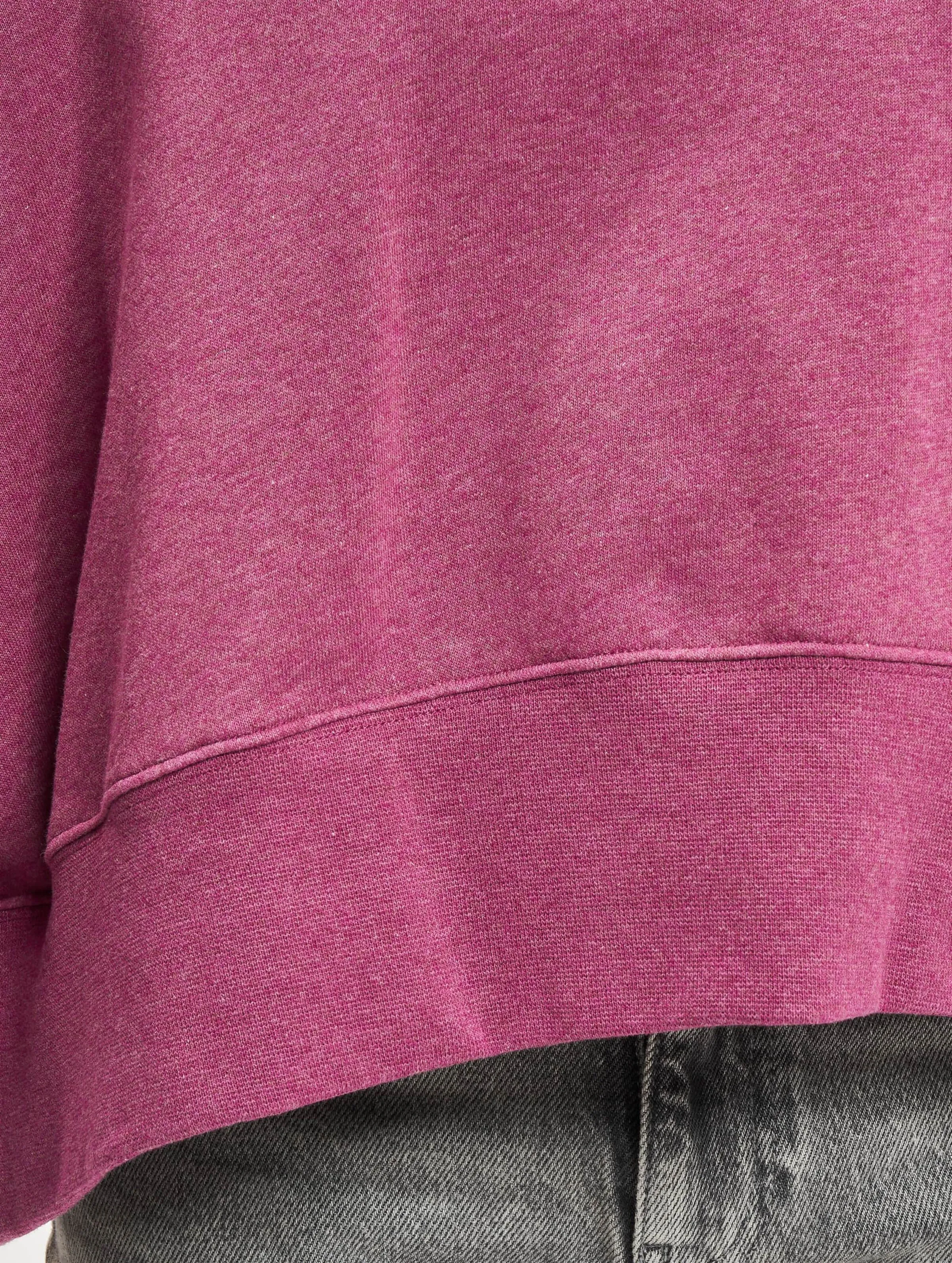 Nike Essentials Fleece Crew Collection