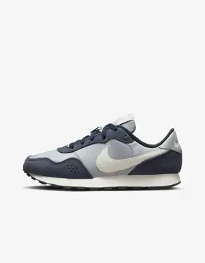 Nike MD Valiant