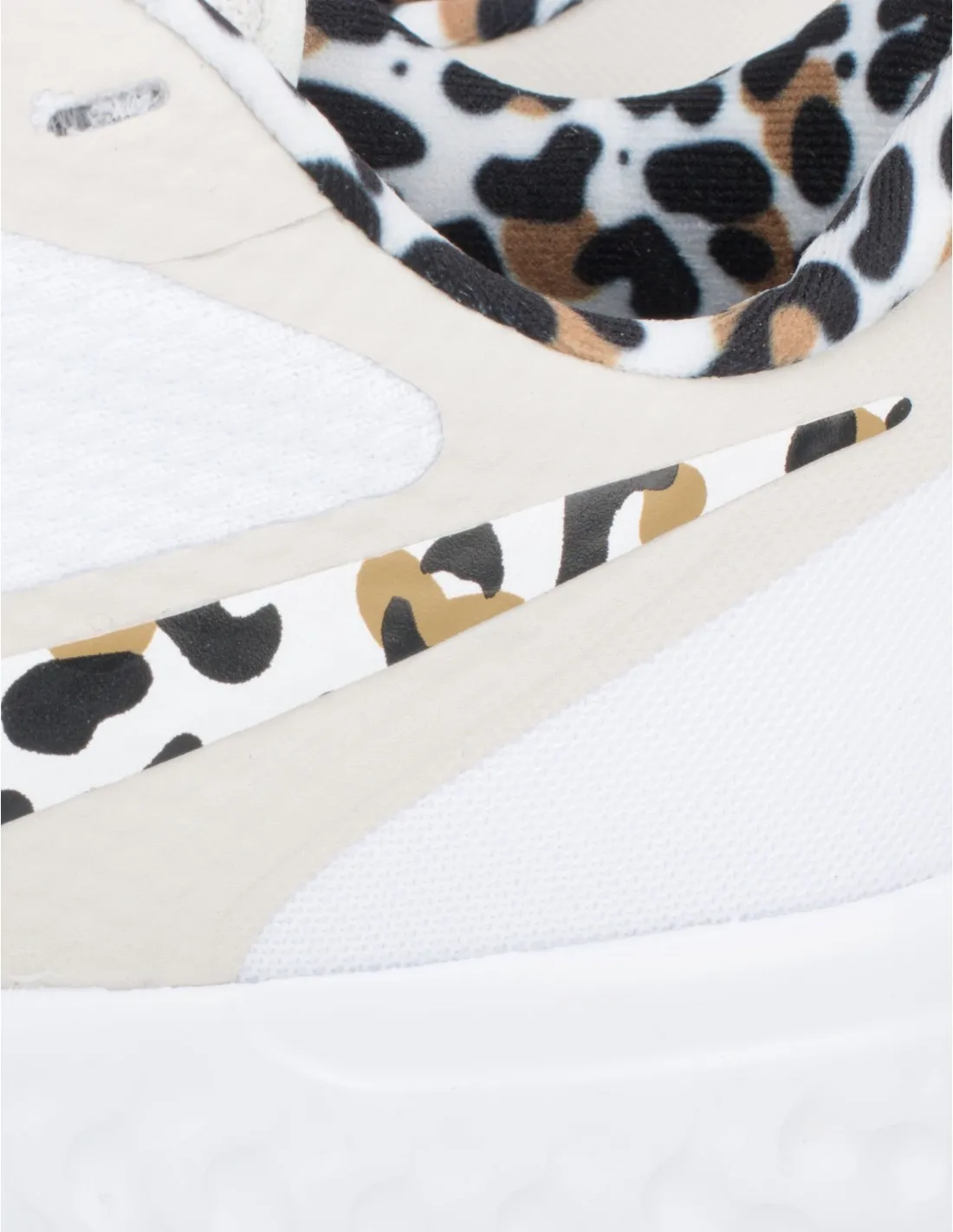NIKE Revolution 5 PRM Blancas Leopardo