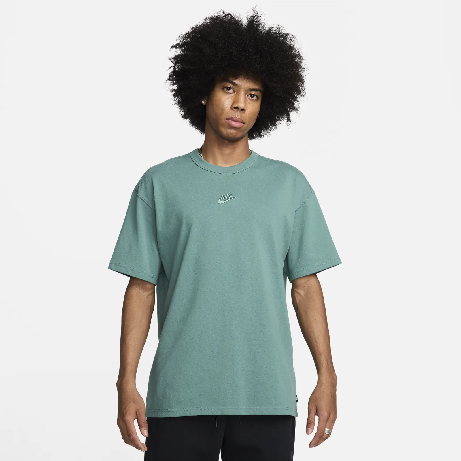 Nike Sportswear Premium Essentials