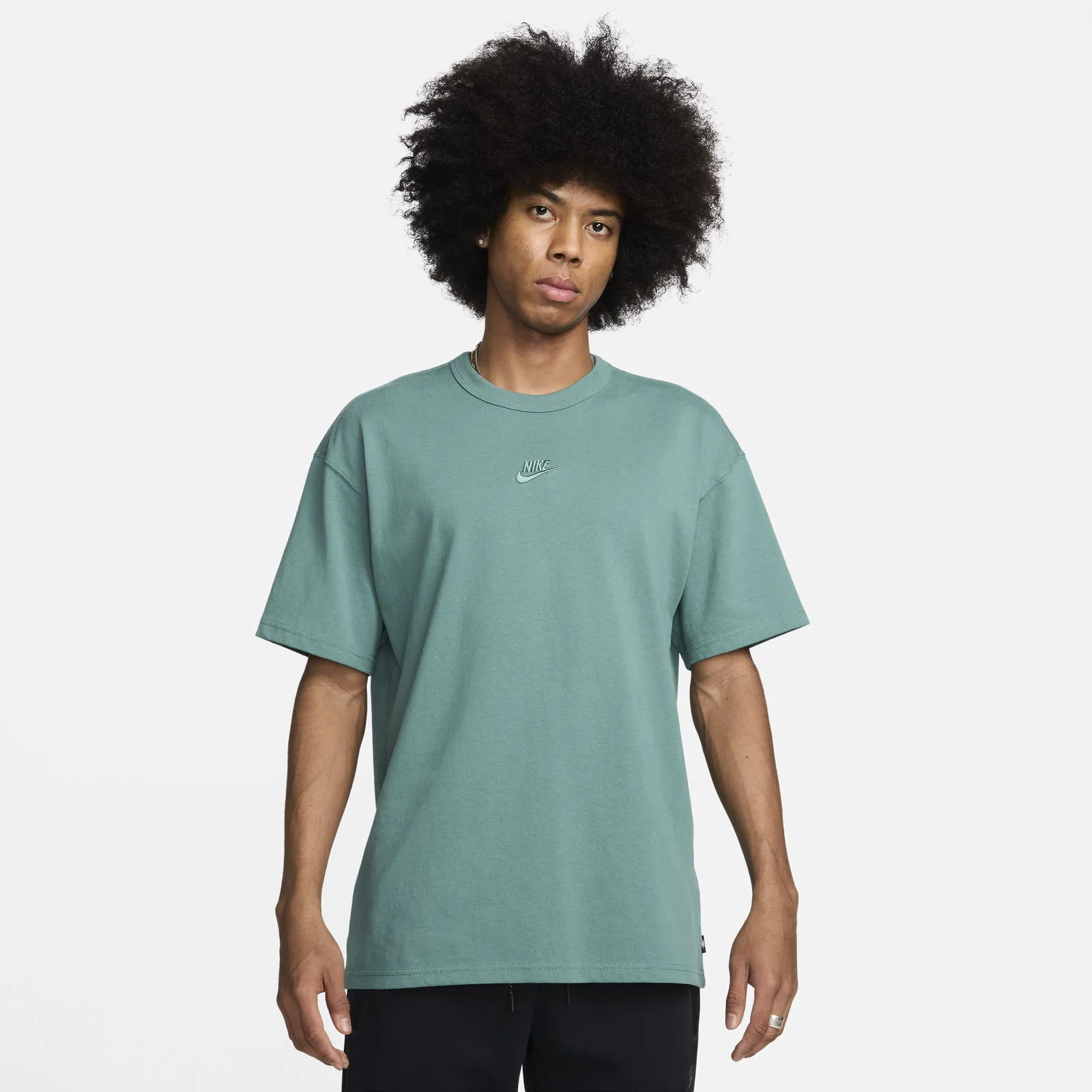Nike Sportswear Premium Essentials