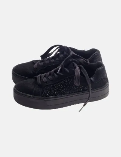 NoName Zapatilla negra detalle strass