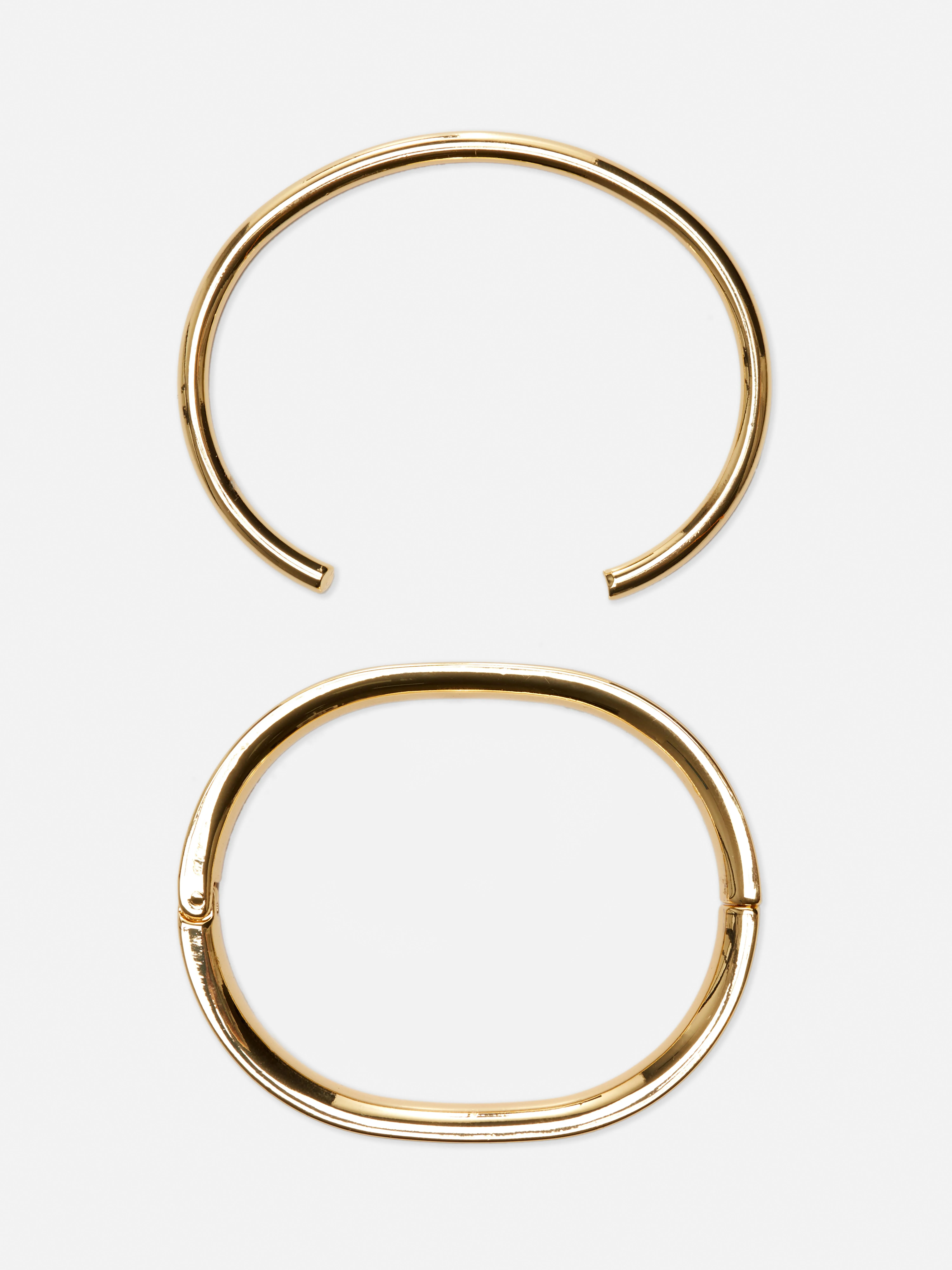 Pack de 2 pulseras tipo brazalete de The Edit
