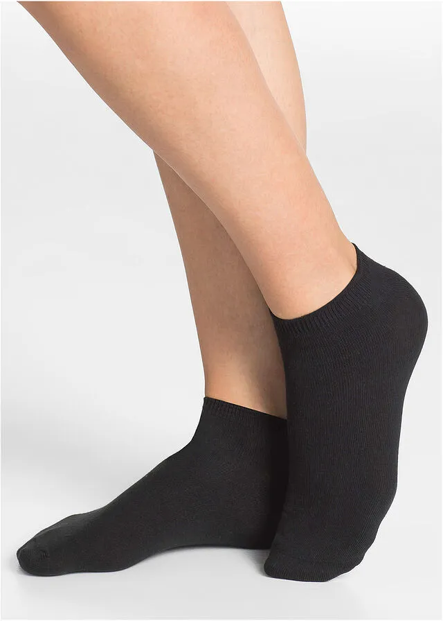 PACK DE 8 PARES DE CALCETINES DEPORTIVOS NEGROBLANCO