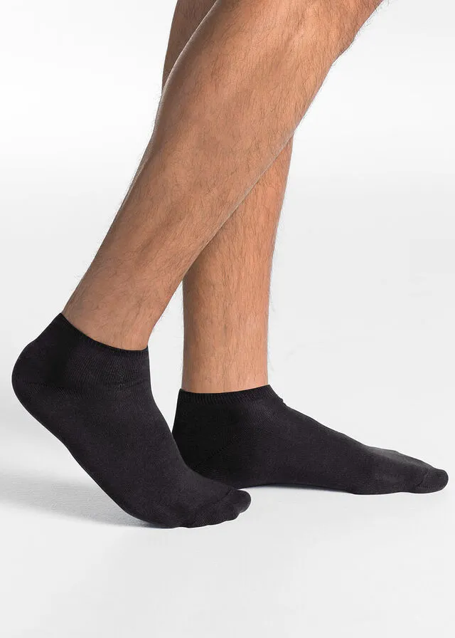 PACK DE 8 PARES DE CALCETINES DEPORTIVOS NEGROBLANCO