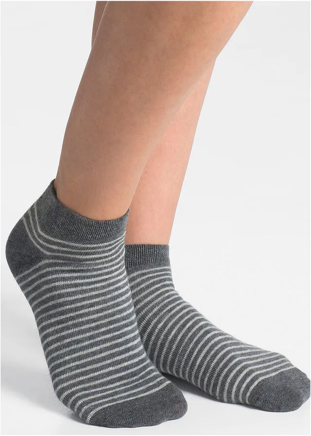 PACK DE 8 PARES DE CALCETINES DEPORTIVOS NEGROGRISBLANCO
