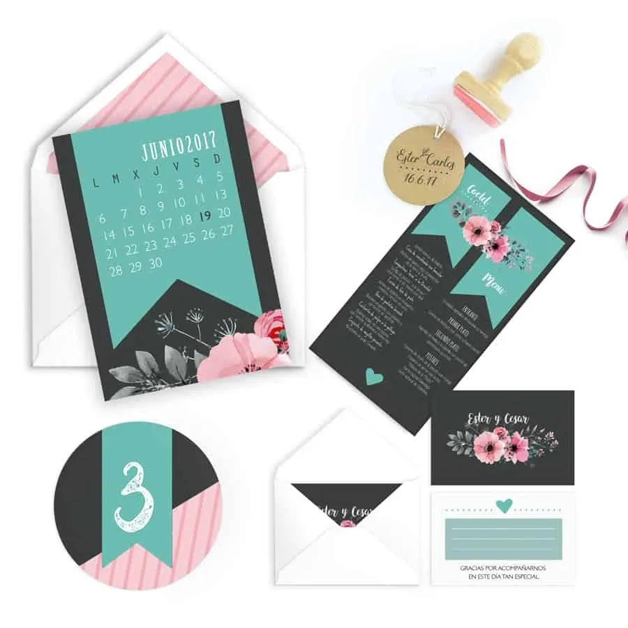 Pack floral: Papelería completa a juego.