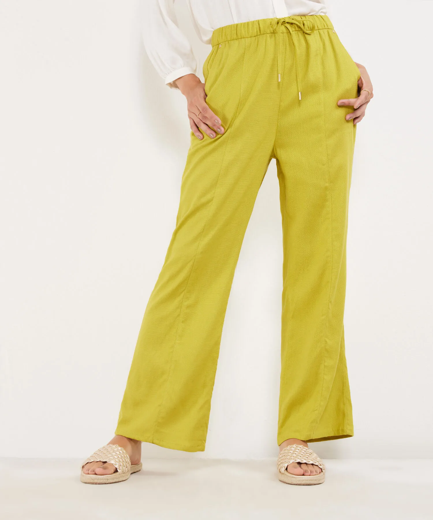 PANTAL&OACUTE;N FLUIDO EN EFECTO LINO