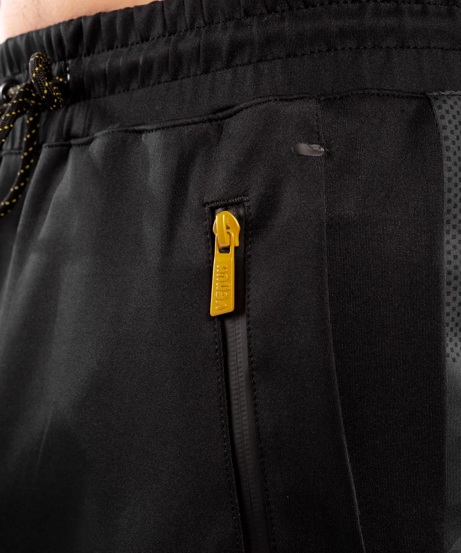 PANTALONES DE CHáNDAL VENUM ATHLETICS  NEGRO/DORADO